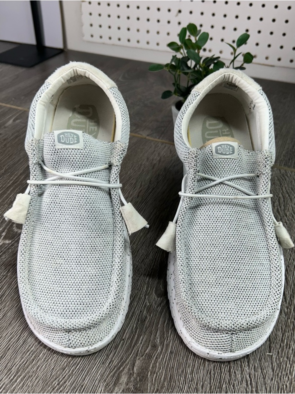 Hey Dude Men's Wally Sox mock toe Slip-On Loafers in Light Gray Sz 12